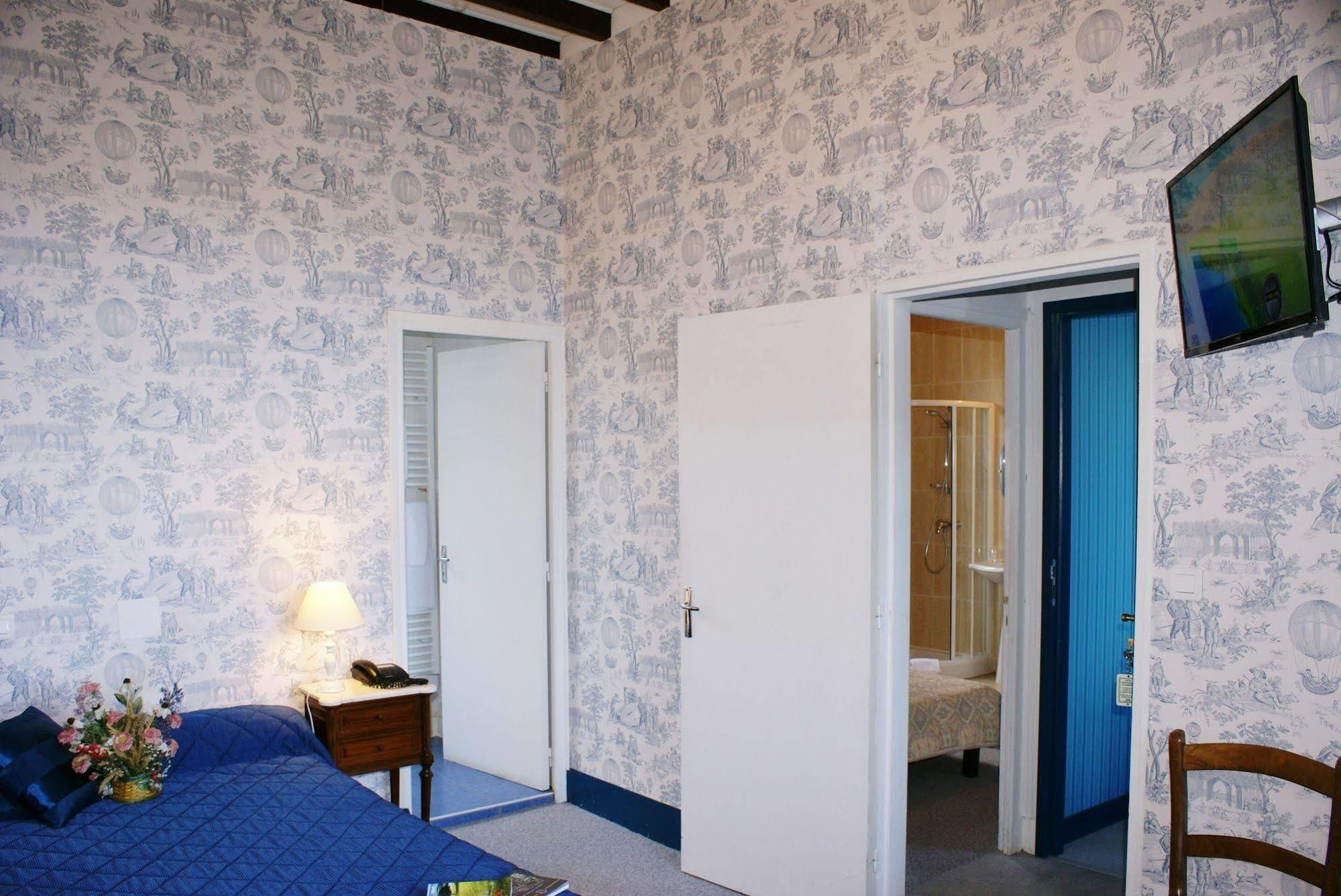 Hotel Restaurant La Verperie ซาร์ลา-ลา-กาเนดา ภายนอก รูปภาพ