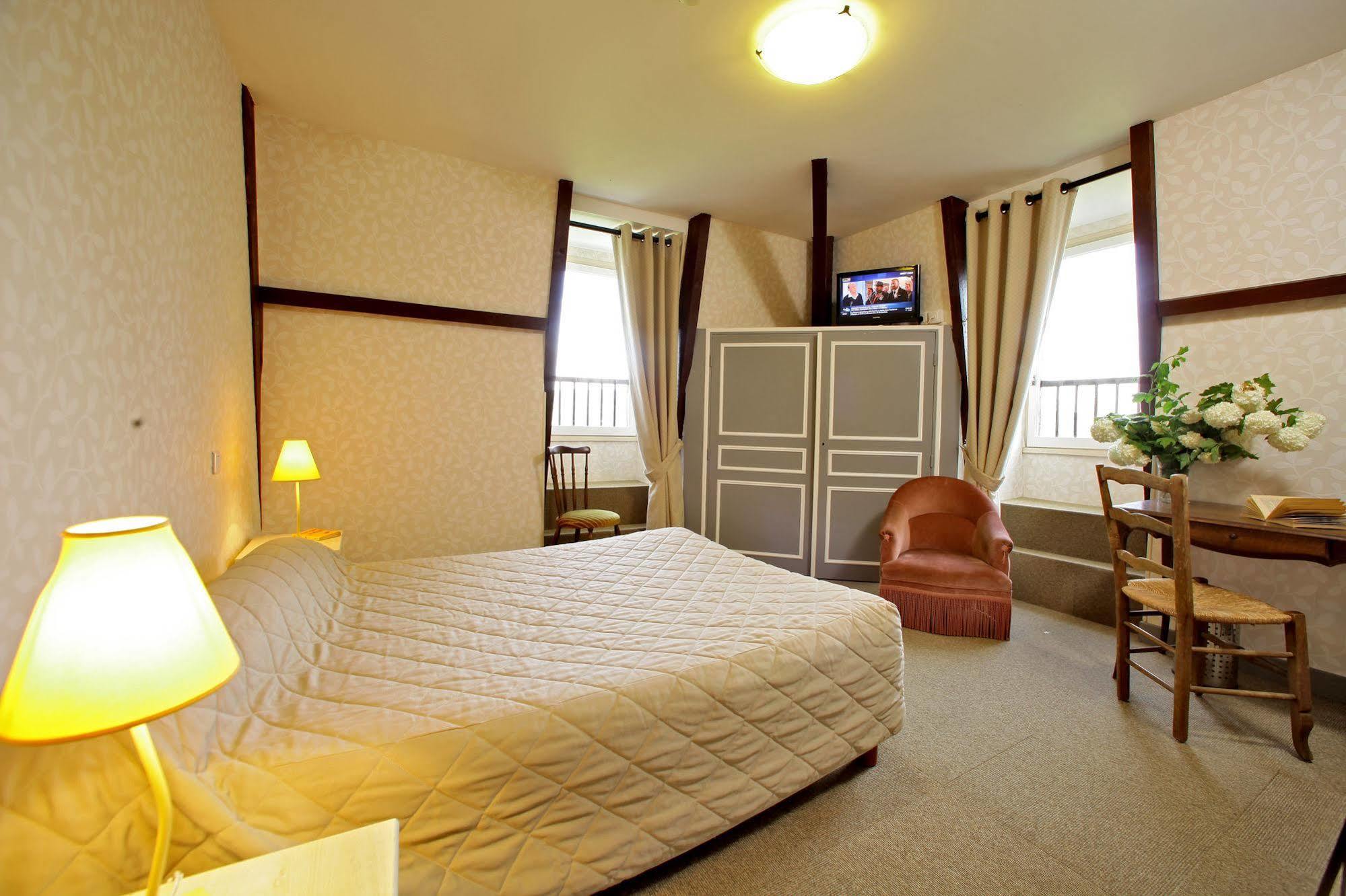 Hotel Restaurant La Verperie ซาร์ลา-ลา-กาเนดา ภายนอก รูปภาพ