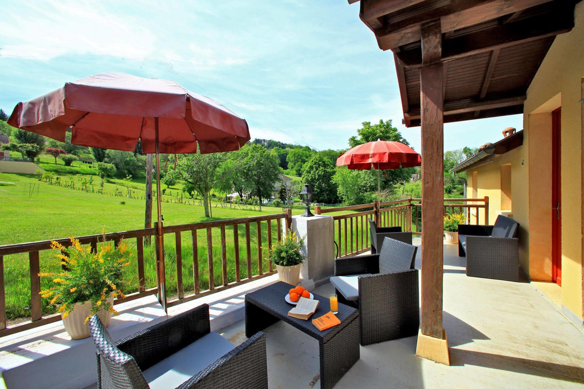 Hotel Restaurant La Verperie ซาร์ลา-ลา-กาเนดา ภายนอก รูปภาพ