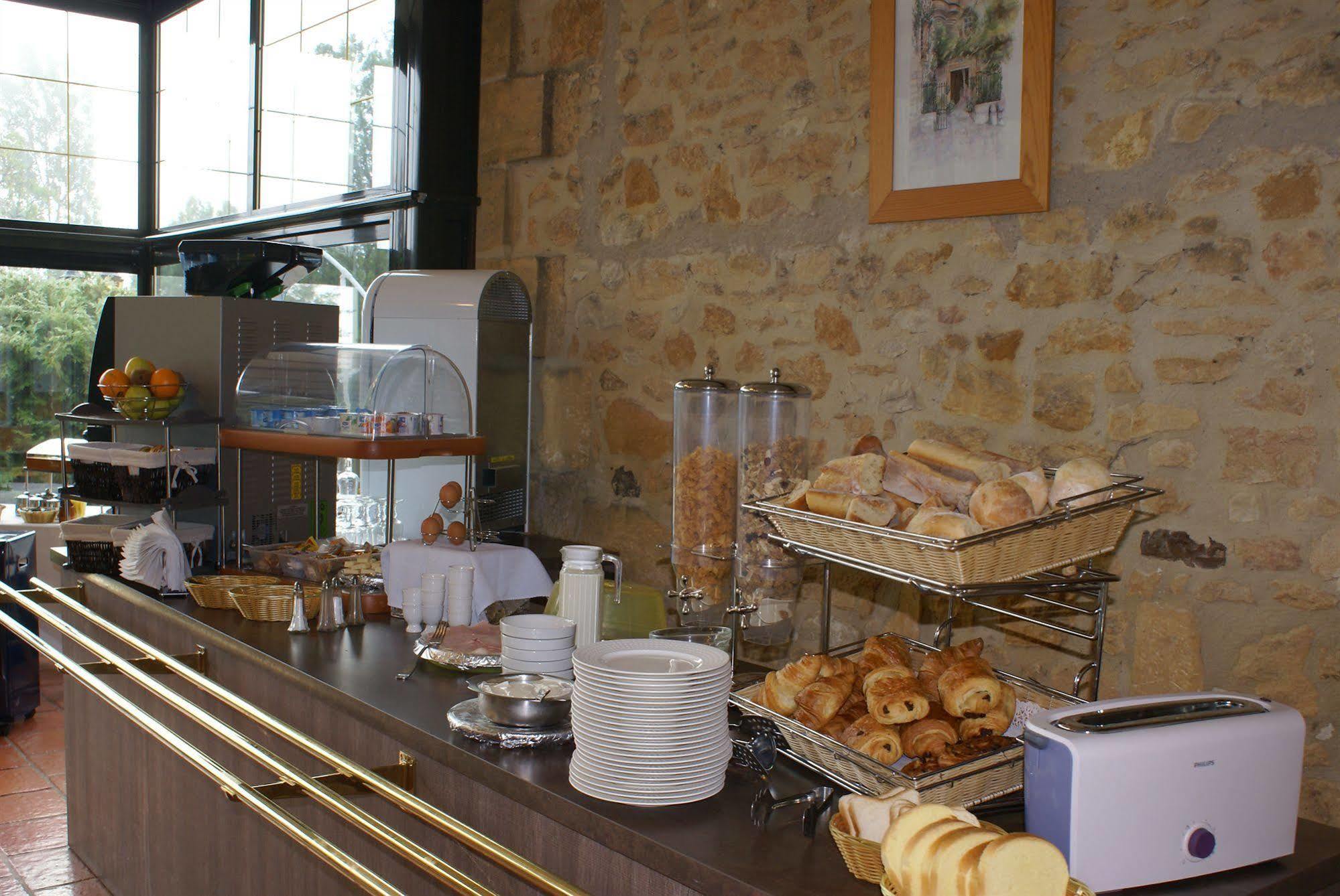 Hotel Restaurant La Verperie ซาร์ลา-ลา-กาเนดา ภายนอก รูปภาพ