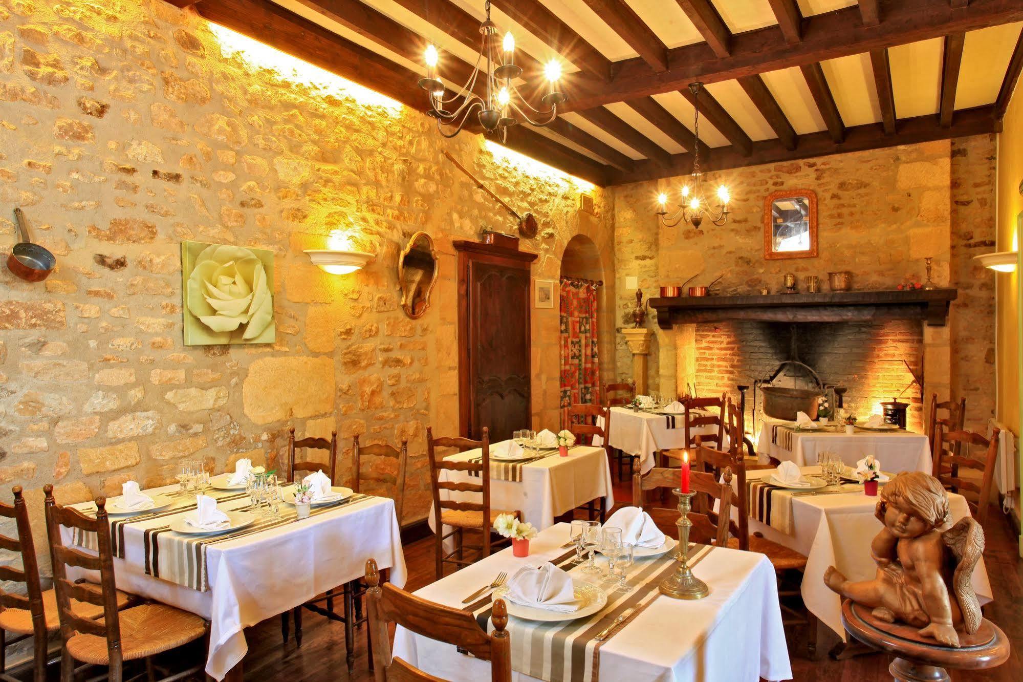Hotel Restaurant La Verperie ซาร์ลา-ลา-กาเนดา ภายนอก รูปภาพ